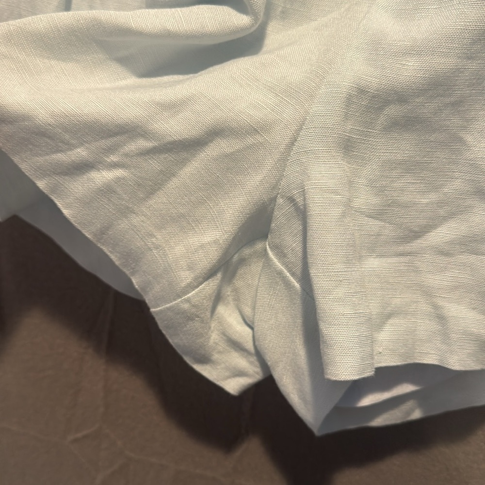 PAIGE Women's Light Blue Linen Blend Andie Shorts - Picture 4 of 7